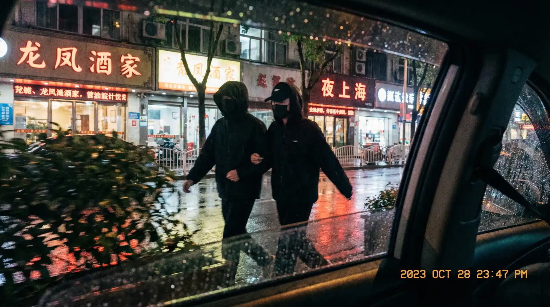 啄木鸟:法国航空5-独家报道|权威资讯|实时更新 - 顶流明星深夜密会现场抓拍照片